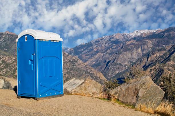 Best Portable bathroom rental  in Divernon, IL
